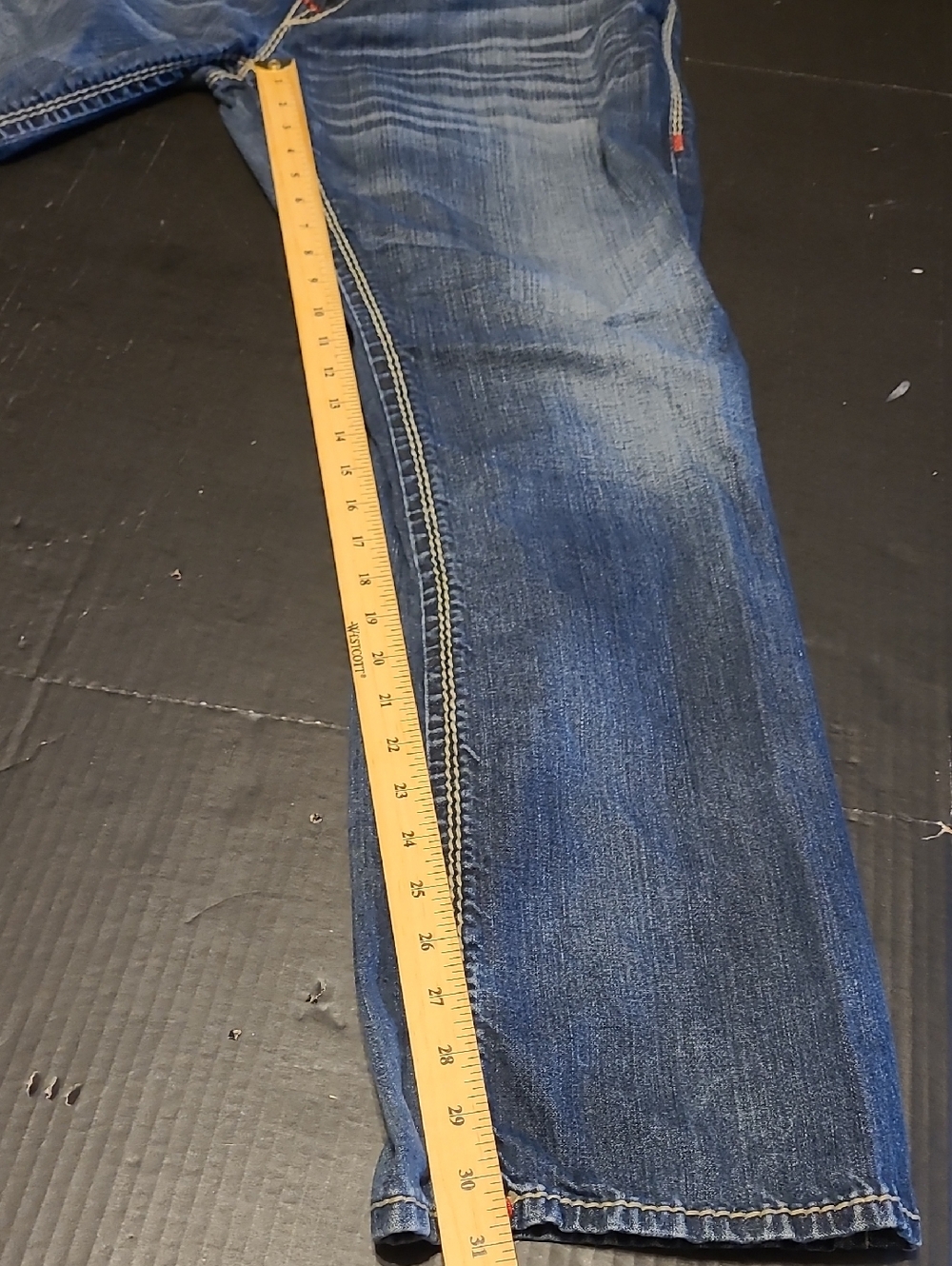 True Religion Dark Blue Straight Leg Jeans with Red Pocket Stitching - Picture 14 of 16